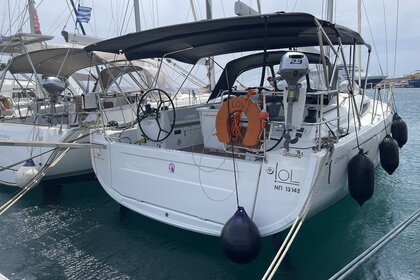 Verhuur Zeilboot BENETEAU Oceanis 40.1 Laurion