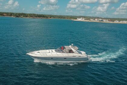 Hire Motorboat Cranchi 50 La Romana