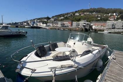 Location Bateau à moteur Jeanneau Cap Camarat 625 Fécamp