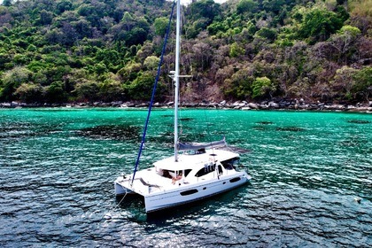 Hire Catamaran Robertson & Caine Leopard 44 Phuket