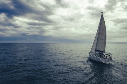 Charter Sailboat Beneteau Oceanis 390 Riposto