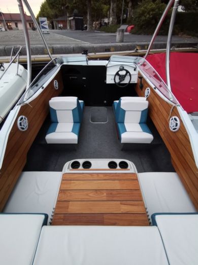 Motorboat BAYLINER CAPRI SPORT Plan du bateau