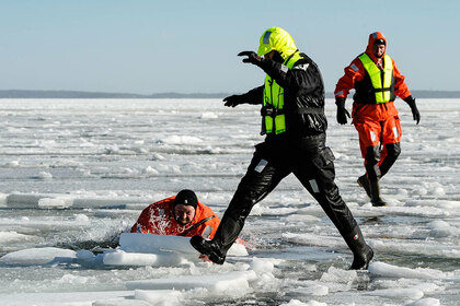 Hyra båt RIB-båt Ivanoff IH-6 Helsingfors