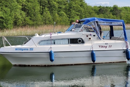Noleggio Houseboat Custom Viking 22  Terra dei laghi del Meclemburgo