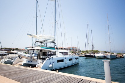 Чартер Катамаран Lagoon Lagoon 46 Ольбия