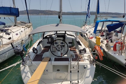 Ενοικίαση Ιστιοπλοϊκό σκάφος Beneteau Oceanis 34 Νέα Πέραμος