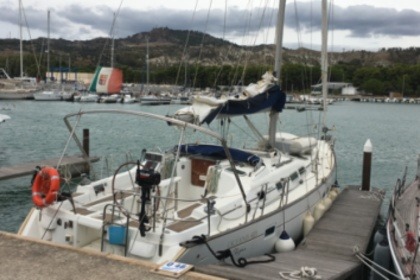 Hire Sailboat Beneteau Oceanis 423 Clipper Aeolian Islands
