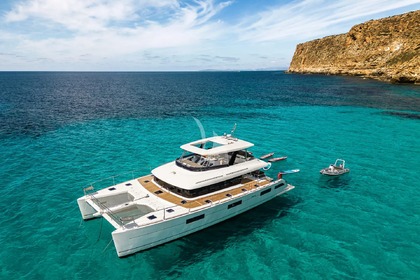 Rental Motor yacht Lagoon Lagoon 630 Mallorca