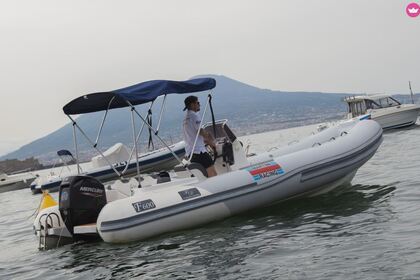 Hire Motorboat DOMAR F652 Naples