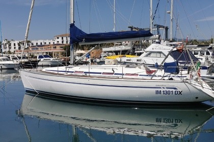 Miete Segelboot Bavaria Yacht Bavaria Cruise 38 Cagliari