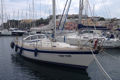 Rental Sailboat HALLBERG-RASSY 36 Naples