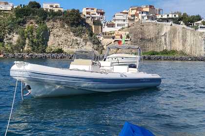 Noleggio Gommone Joker Boat Clubman 26 Pozzuoli