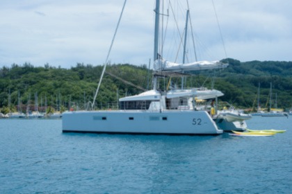 Hire Catamaran LAGOON 52 Leeward Islands
