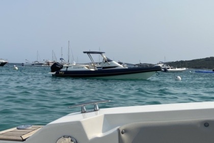 Location Bateau à moteur Nuova Jolly Prince 33cc Lecci