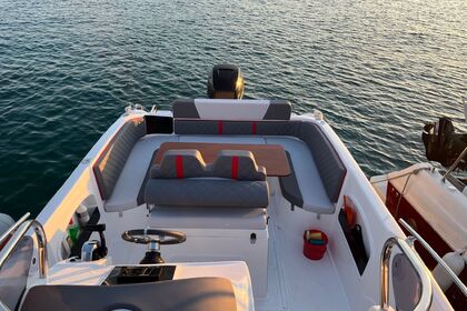 Verhuur Motorboot Saver Saver 750 Wa Rogoznica