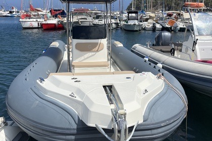 Noleggio Gommone Capelli Tempest 900 Cagliari