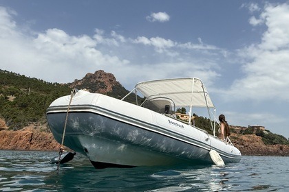 Hire RIB Zodiac international Bombard explorer SN 620 Saint-Raphaël