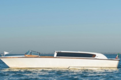 Miete Motorboot Barca standard in vetroresina Standard boat Venedig