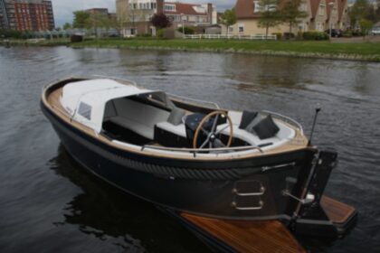 Rental Motorboat Seafury 800 Rotterdam