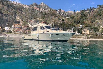 Hire Motorboat Raffaelli Typhoon Taormina