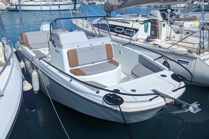 Hire Motorboat Beneteau Flyer 7 St-Laurent-du-Var