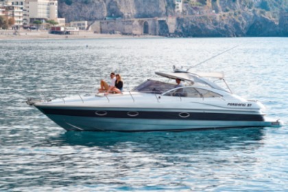Verhuur Motorboot PERSHING 37 Amalfi