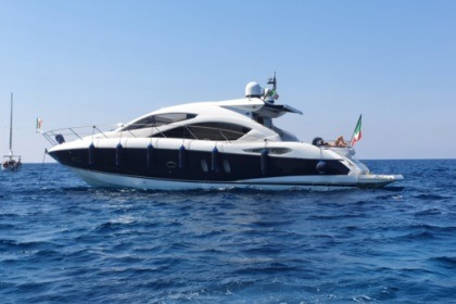 Noleggio Yacht a motore Sunseeker 52 Predator Follonica
