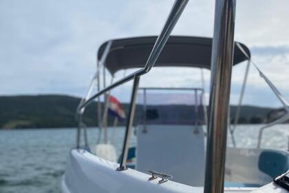 Hire Motorboat Bellingardo Bellingardo Adriana Poljica, Marina