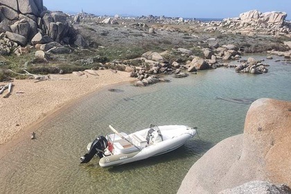 Location Semi-rigide Zodiac N-zo 760 San Ciprianu