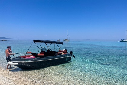 Location Bateau à moteur Karel Paxos Céphalonie