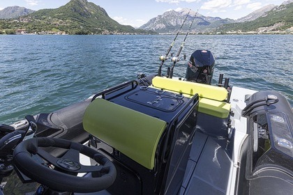 Noleggio Gommone Lomac Nautica 760 big game Villa San Giovanni