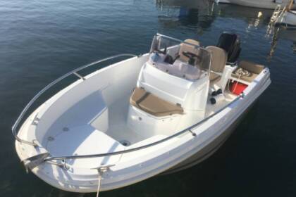 Rental Motorboat Jeanneau Cap Camarat 4.7 Cc Les Sables-d'Olonne