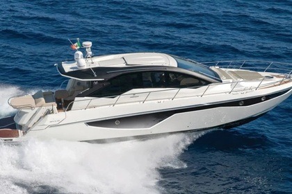 Charter Motorboat Cranchi 60 ST Saint-Tropez