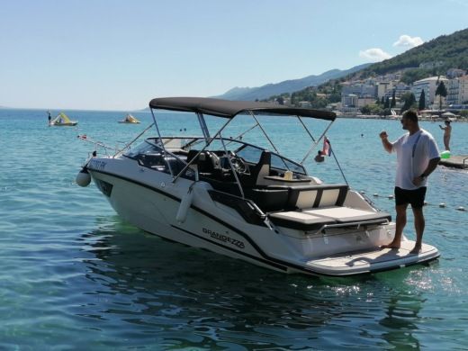 Motorboat GRANDEZZA 25 S Plattegrond van de boot