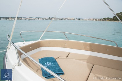 Location Bateau à moteur Nireas comfort 490 Porto Heli