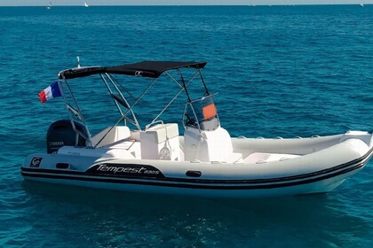 Charter Motorboat CAPELLI TEMPEST 630 Saint-Cyprien