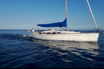 Charter Sailboat Cantiere Del Pardo Gran Soleil 40 Monaco