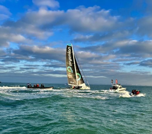 Ле-Сабль-д'Олон Motorboat Ultramar 640 alt tag text