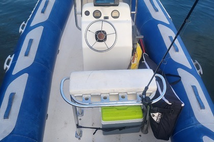 Miete RIB Avon Adventure 560 Vannes