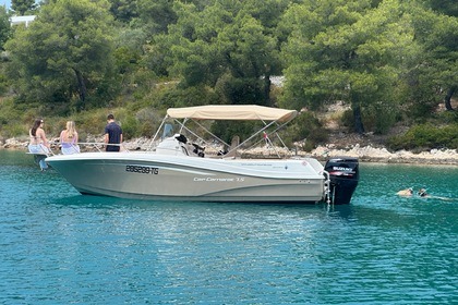 Noleggio Barca a motore Jeanneau Cap Camarat 7.55 Spalato