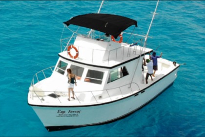 Charter Motorboat Deffernder 48 Cancún