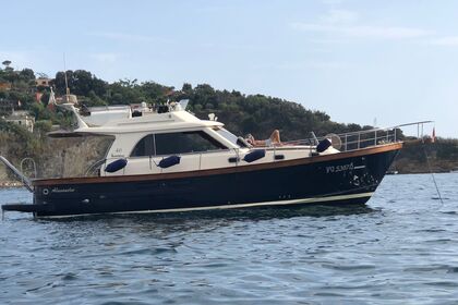 Hire Motorboat Sciallino SCIALLINO 40 FLY Naples