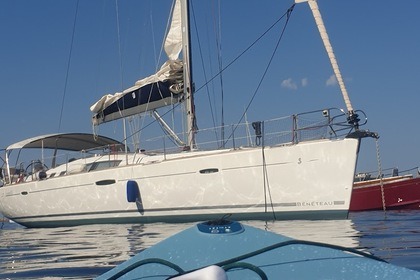 Charter Sailboat Beneteau Oceanis 50 Le Lavandou