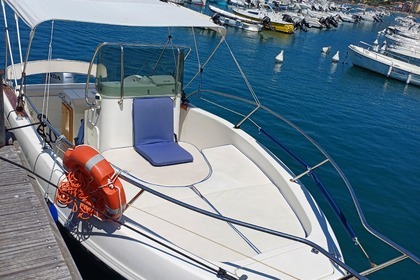 Hire Motorboat Capelli CAP 23 La Spezia