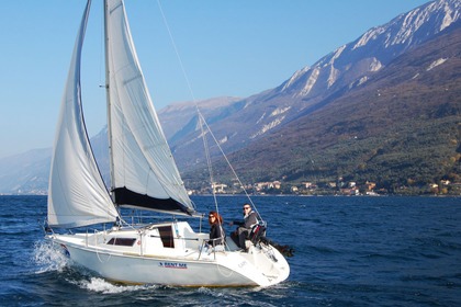 Location Voilier Jeanneau Sun Way 21 Pakistan