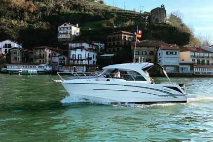 Miete Motorboot BENETEAU ANTARES 8 Donostia-San Sebastián