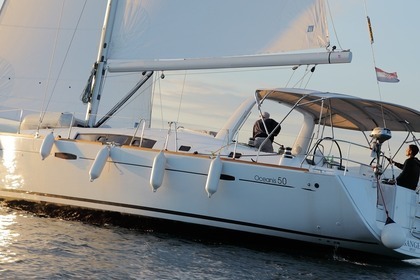 Verhuur Zeilboot Beneteau Oceanis 50 Family Šolta