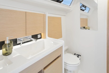 Czarter Jacht żaglowy  Hanse 348 Grimaud