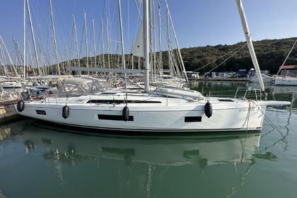 Verhuur Zeilboot Bénéteau Oceanis 51.1 Rogoznica