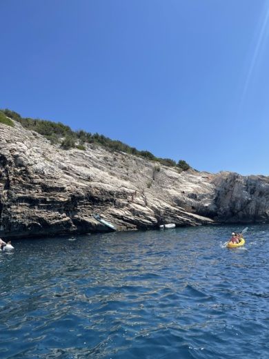 Zara Motorboat Reful Flyer 22 alt tag text